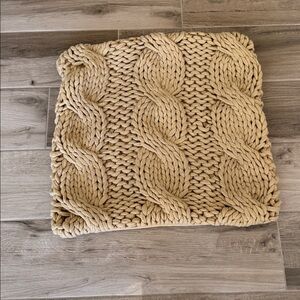 Pottery Barn Colossal hand knit pillow cover